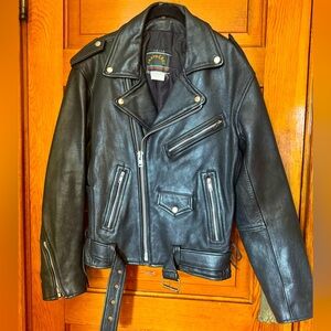 Super cool vintage black leather her biker jacket!